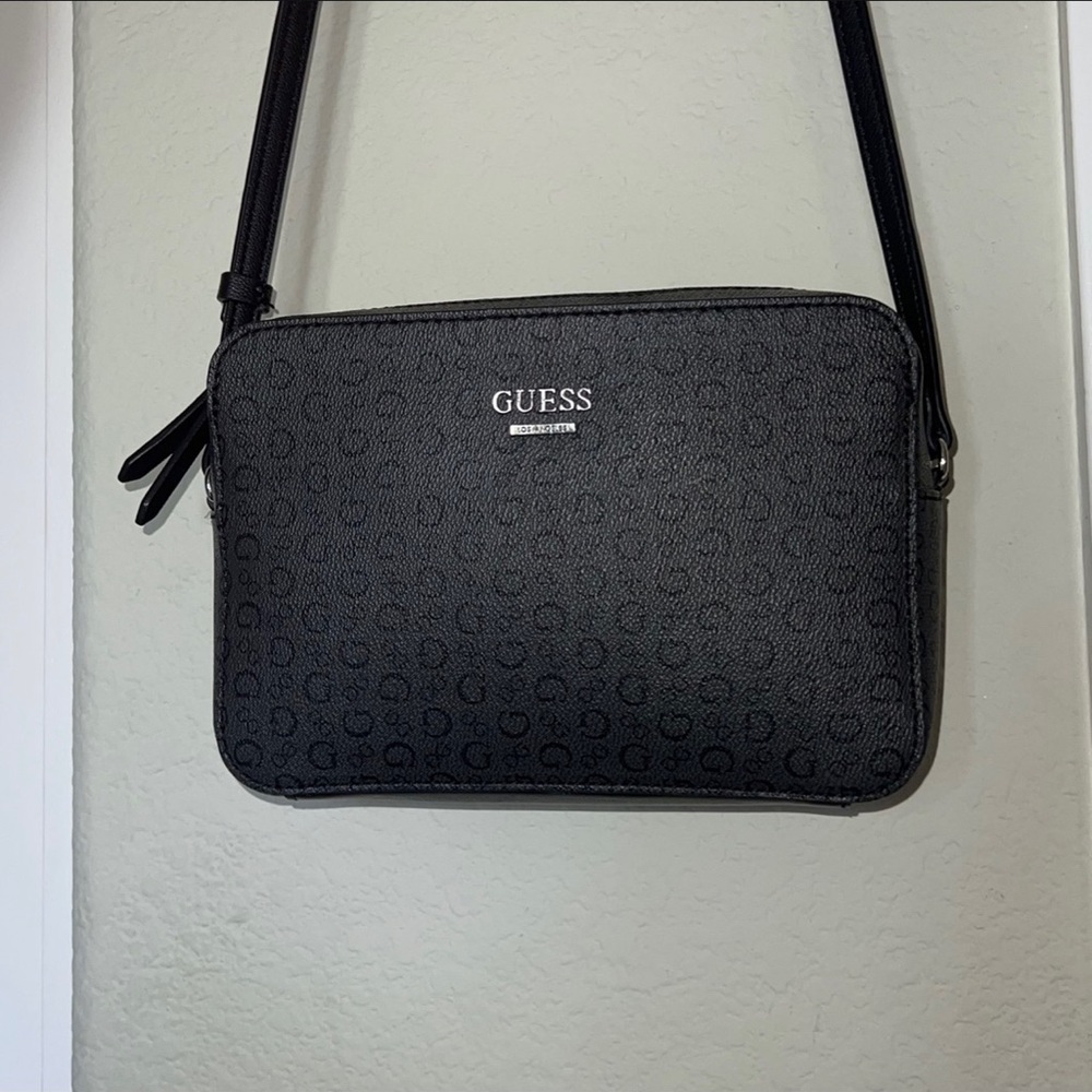 GUESS Crossbody